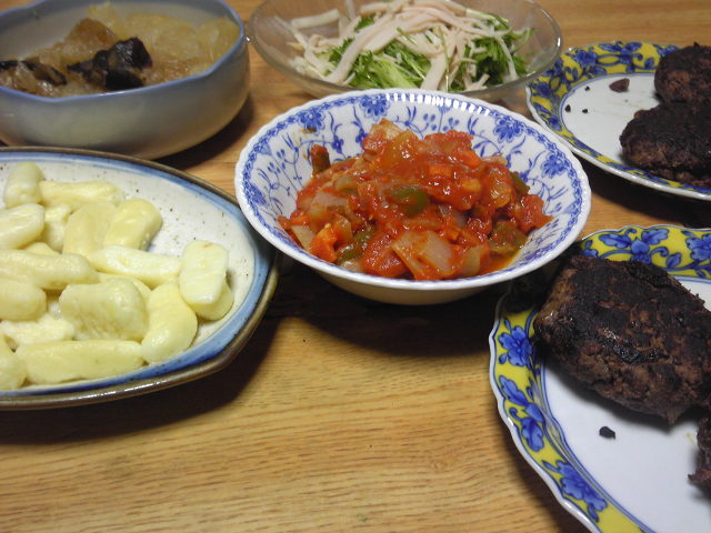 tuna_hamburg_and_gnocchi.jpg